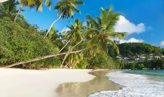 Holidays in Seychelles from £588 - Search Flight+Hotel on KAYAK