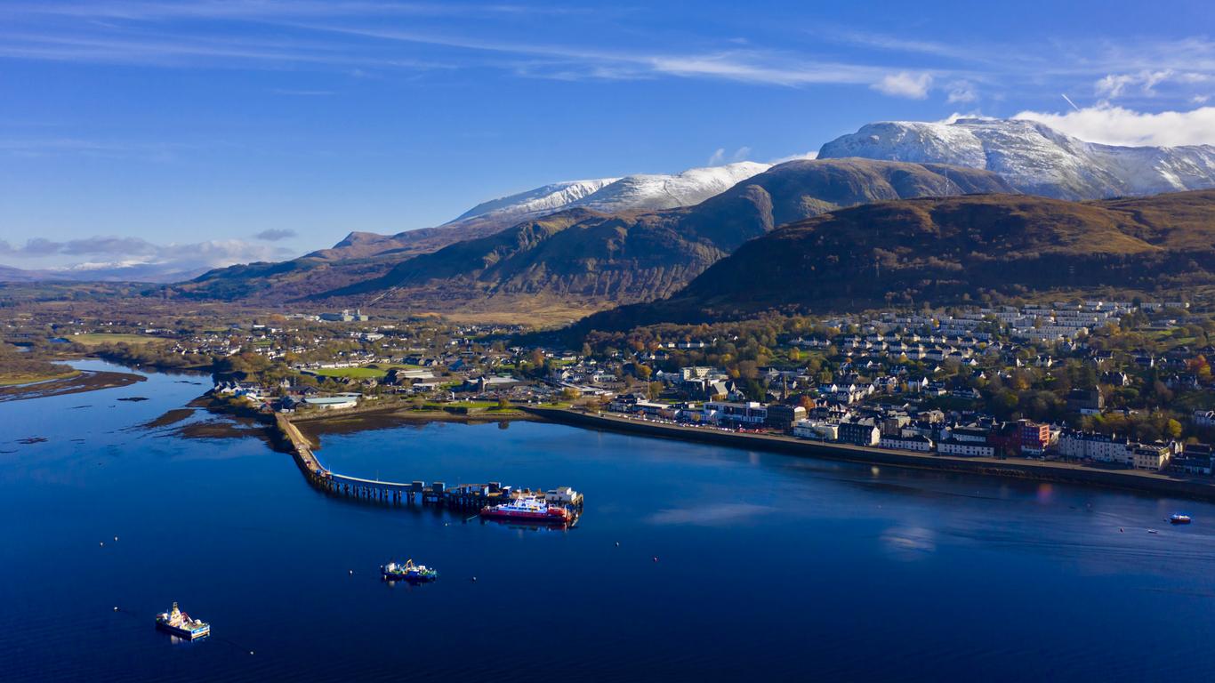 Cheap Flights to Fort William from £20