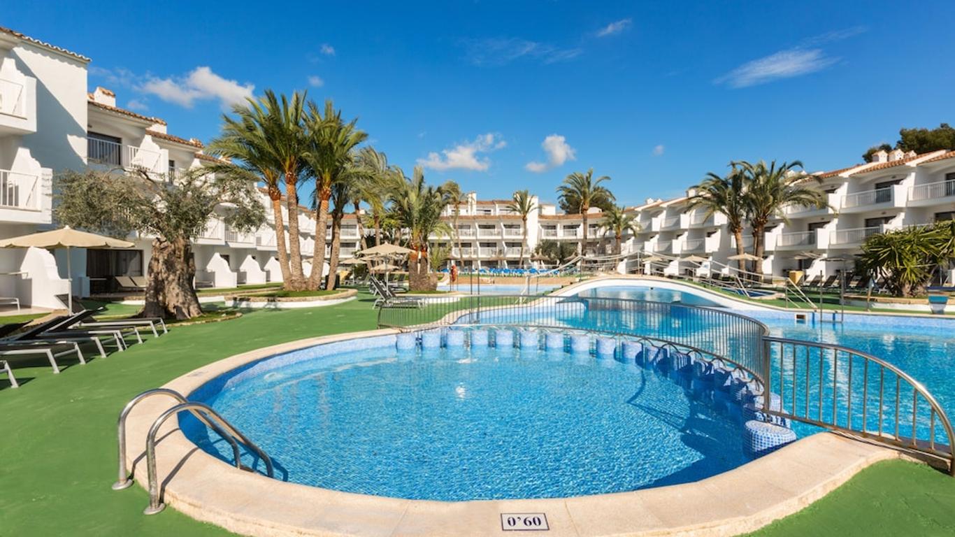Apartamentos Playas Cas Saboners £55. Palma Nova Hotel Deals & Reviews -  KAYAK