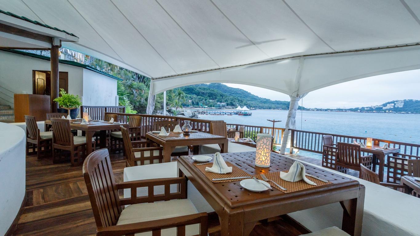 Camino Real Acapulco Diamante £30. Acapulco Hotel Deals & Reviews - KAYAK