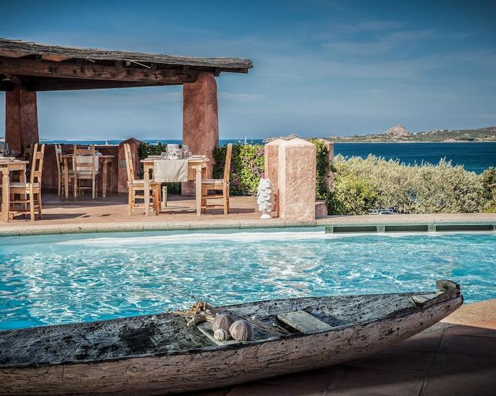 Villa Del Golfo Lifestyle Resort from £270. Cannigione Hotel Deals &  Reviews - KAYAK