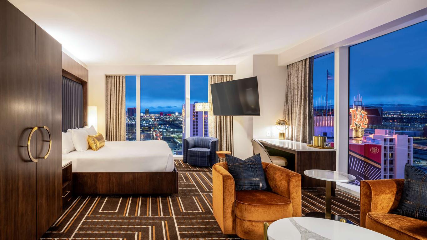 Circa Resort & Casino - Adults Only £52. Las Vegas Hotel Deals & Reviews -  KAYAK