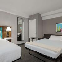 Hampton Inn & Suites by Hilton Toronto Downtown